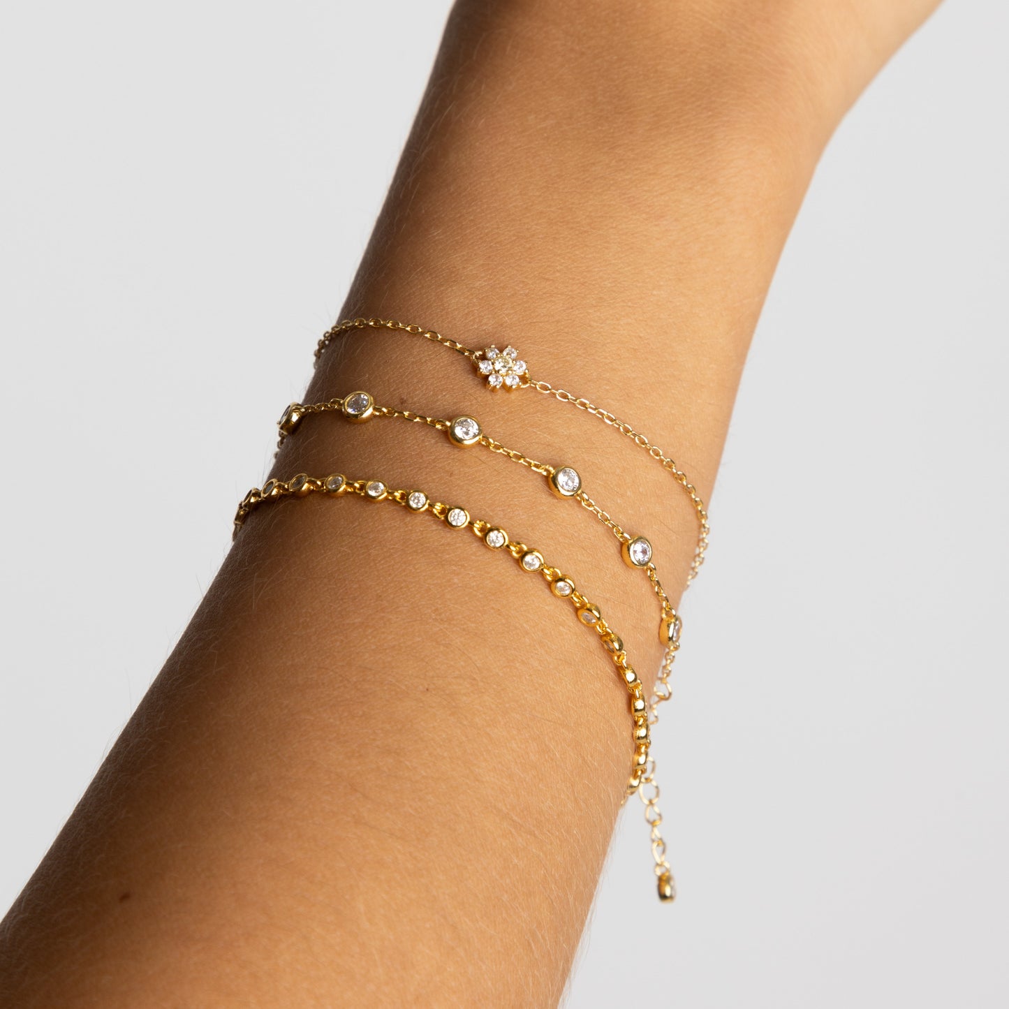 Dainty Mini Flower Bracelet
