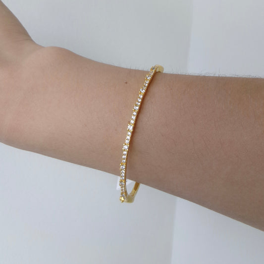 Pavé Tiny Round Bangle