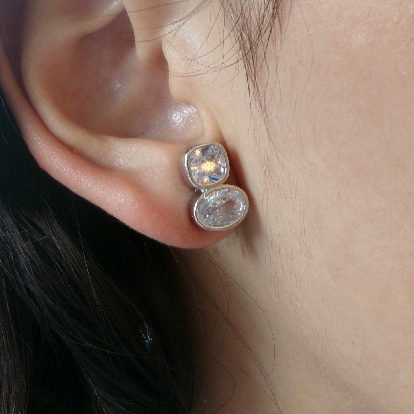 Luxe Studs Oval